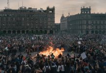 Bannaanbaxyada Mexico oo ay ku dhaawacmeen in ka badan 120 qof