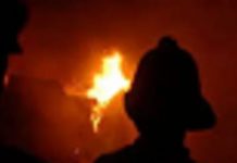 Dab ka kacay dhisme guryo la dego oo ku yaal koonfurta Shiinaha ayaa dilay 12 qof, sida ay maanta werisay warbaahinta dowladda.